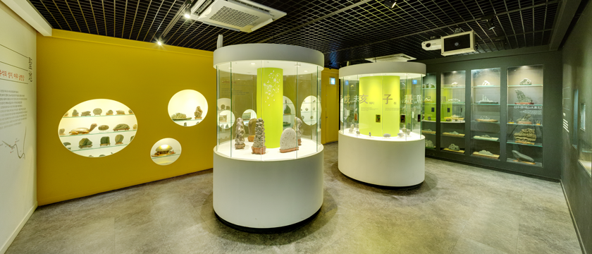 南漢江水石展示室1